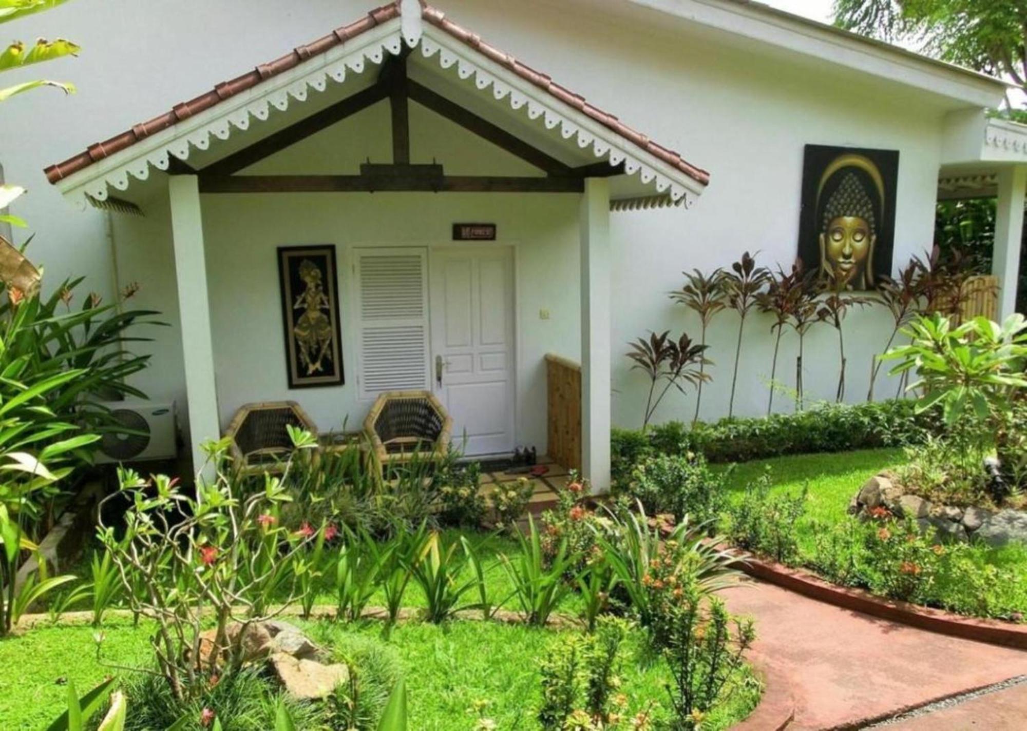 Attara Heritage Senggigi Esterno foto