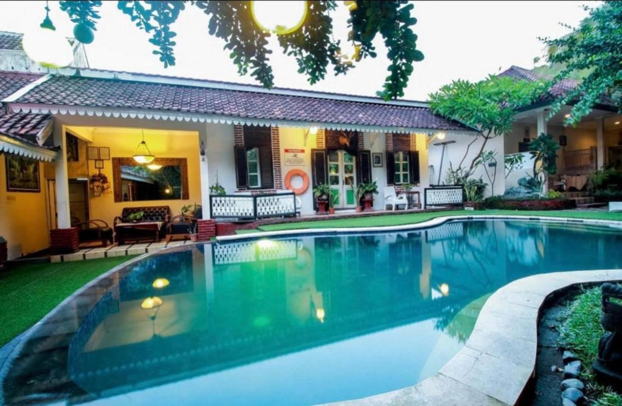 Attara Heritage Senggigi Esterno foto